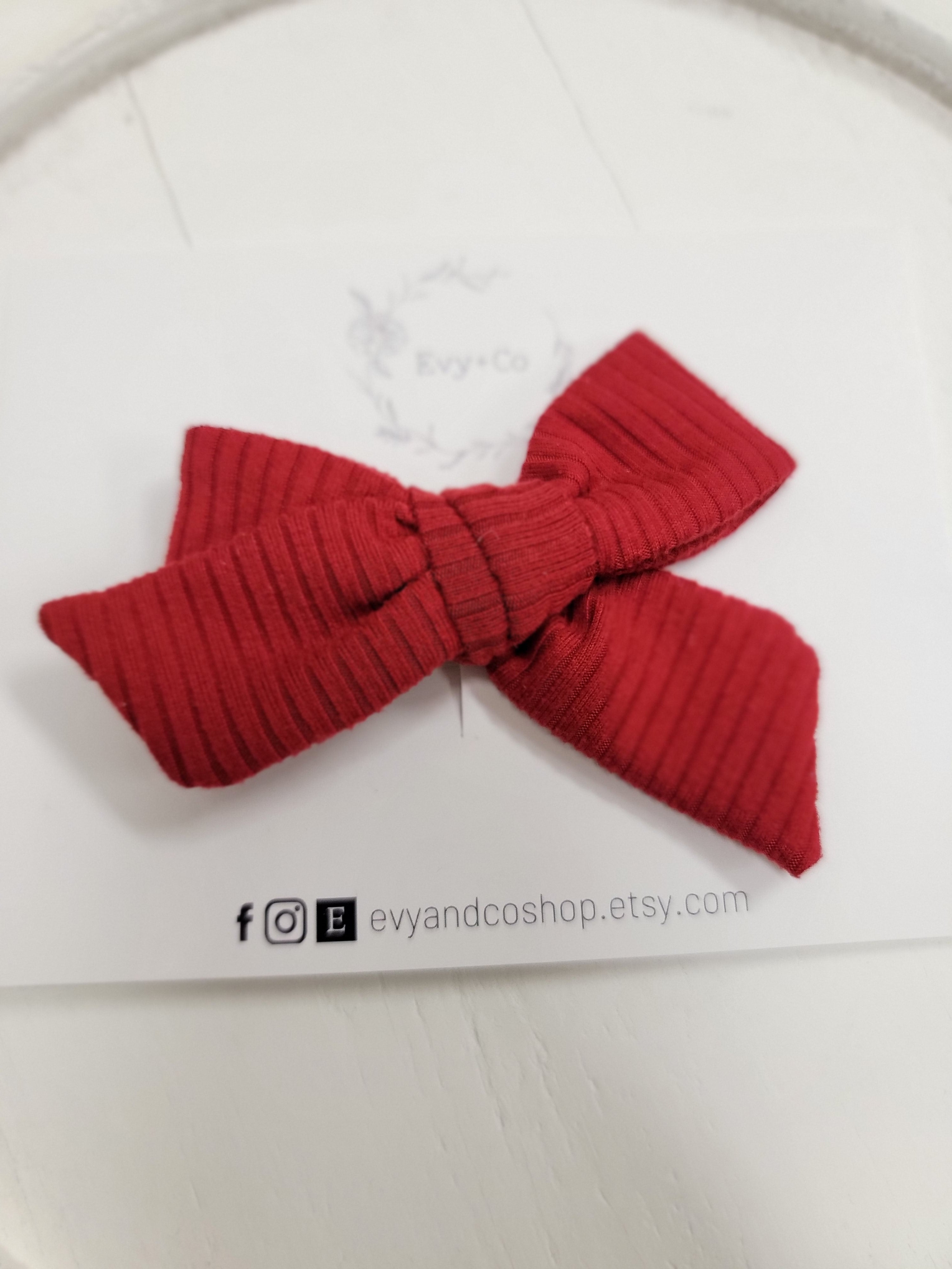 Evy + Co Large Handtied Bows